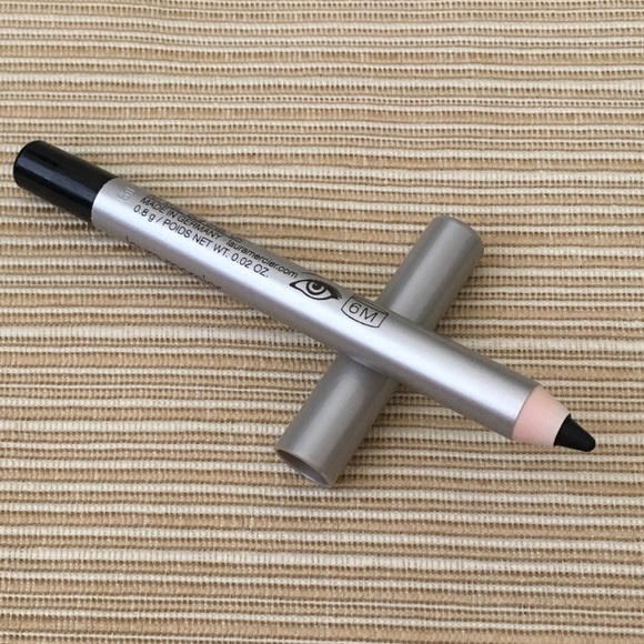 Laura Mercier 3-pc Makeup Set: Loose Setting Powder, Lip Glacé and Eye Pencil - Picture 8 of 8